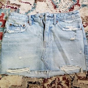 A&F Low Rise Mini Skirt Size 26 - light wash